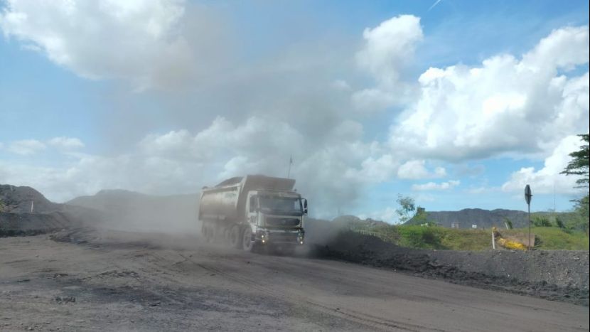 Indonesia Plans to Cut Next Year's Coal Output to Maintain Prices