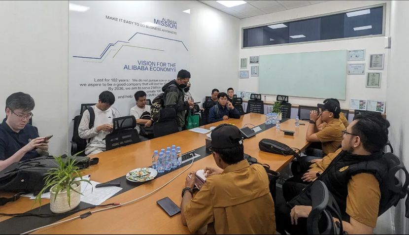 Large Number of Chinese Workers from Chinese Enterprises at Risk of Deportation