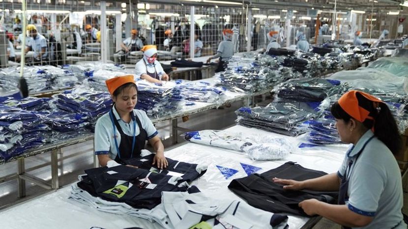 Indonesia's Ministry of Industry accuses Trade Ministry regulations of harming manufacturing