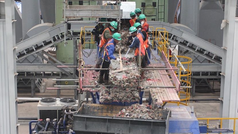 Indonesia Mulai Tender Proyek Pembangkit Listrik Tenaga Sampah