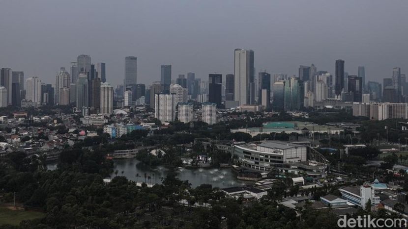 Indonesia Needs Multiple Measures to Achieve Expected Economic Growth