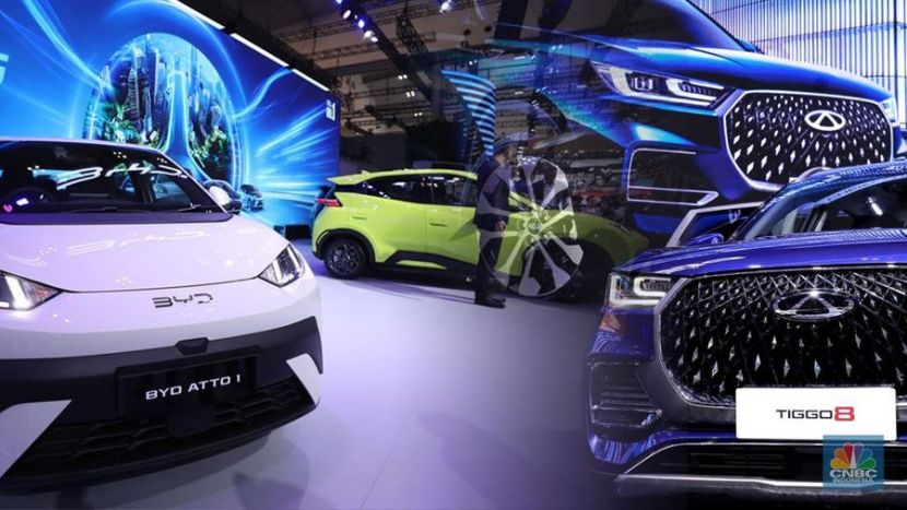 Chinese Brands Dominate Indonesia's EV Market
