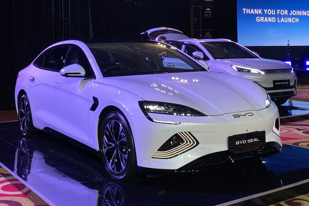 BYD pimpin perusahaan China masuk tiga besar pasar otomotif Indonesia