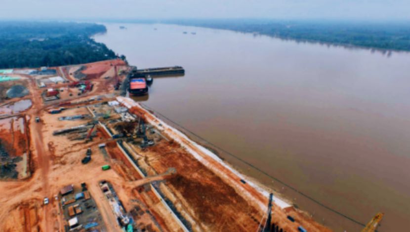 中企参与印尼氧化铝项目码头建设