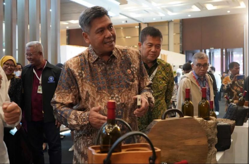 印尼深耕木材下游加工计划打造全球家具制造枢纽